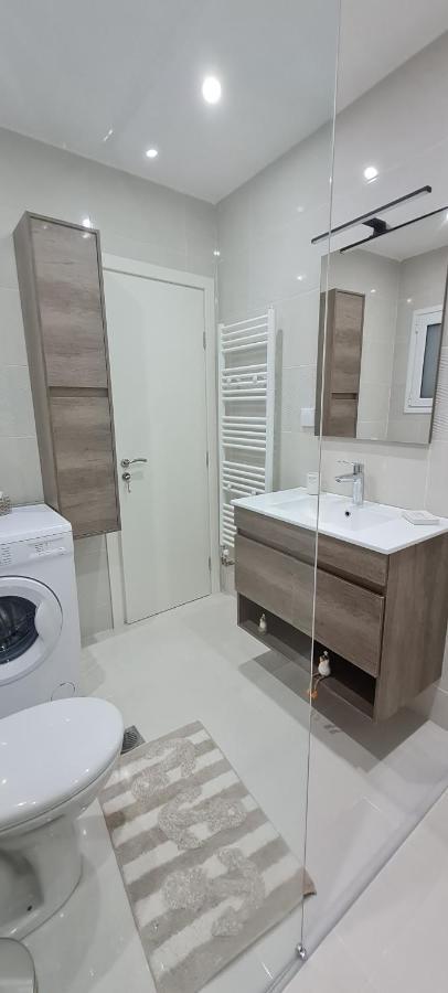 Cozy Apartment With Garden Near Town Center, Fully Renovated. Athens Luaran gambar